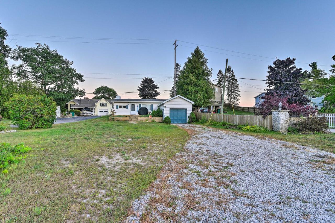 East Tawas Cabin With Lake Huron Access And Views Dış mekan fotoğraf
